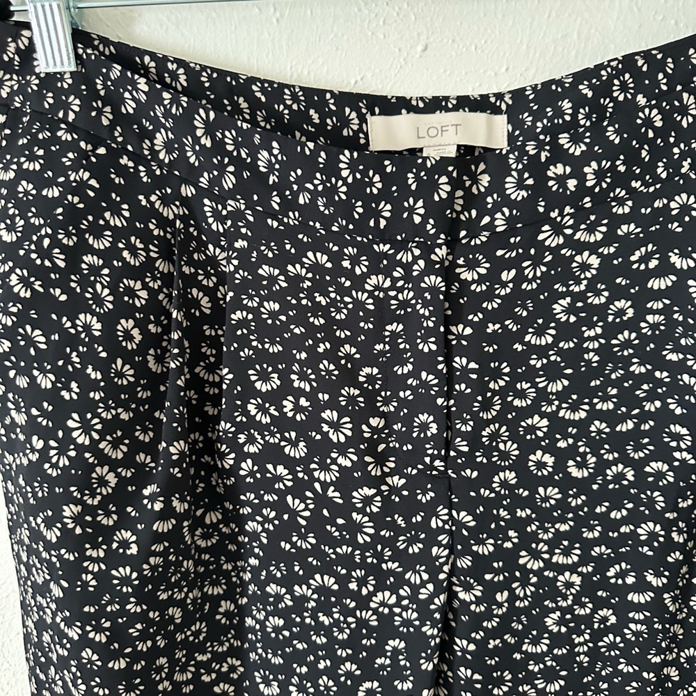 🌟SALE🌟 Loft silky pants with floral design - Picture 3 of 5